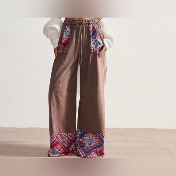 Bohemian Brown and Red Patterned Women´s Pants